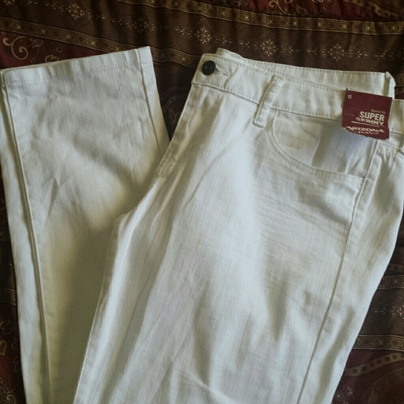 Brand new...Skinny jeans