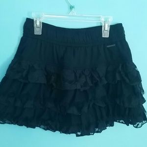 Black Abercrombie ruffle skirt