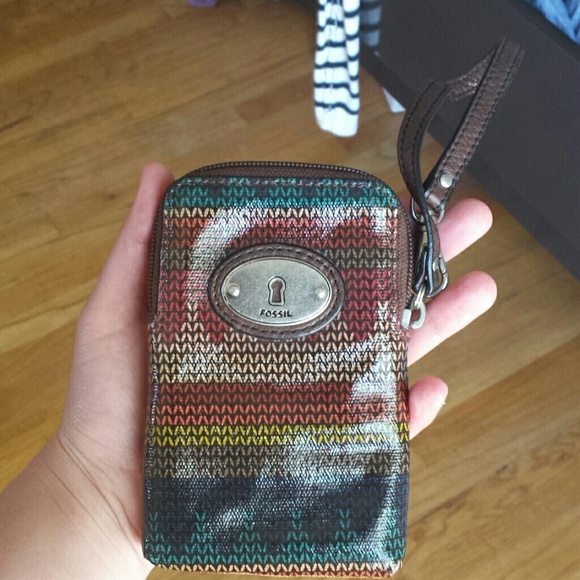 Fossil multi-print wristlet