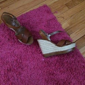 tan wedges