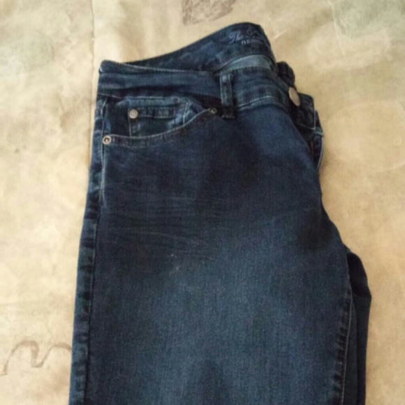 Stretchy skinny jeans.