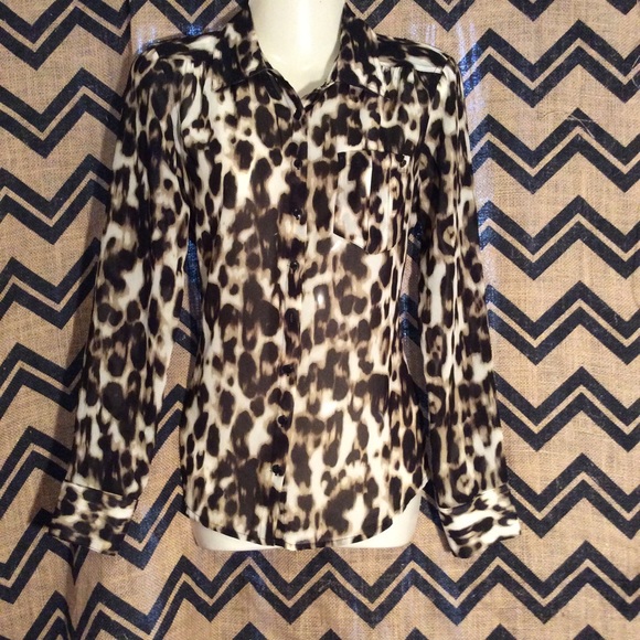 Guess button up blouse