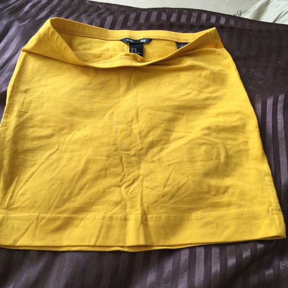 Yello HnM skirt