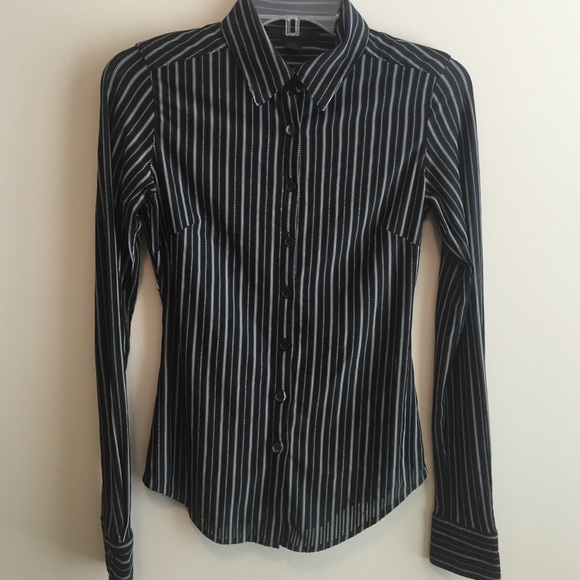 Express blk & white pinstripe women's blouse.x sml