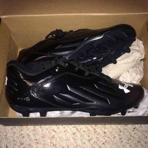 Brand new Under Armour football cleats