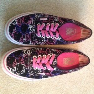 Hello Kitty Vans 💕