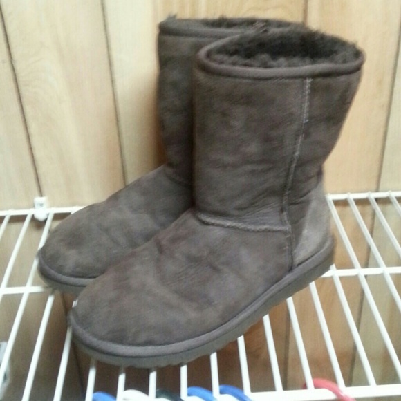 UGGS BOOTS