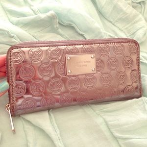 Michael Kors wallet ✨☺️💖