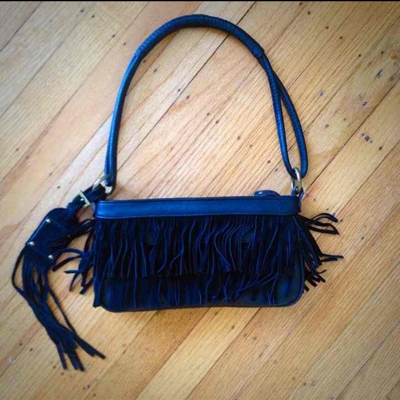 🚫SOLD🚫 Nine West Black Leather Fringe Purse