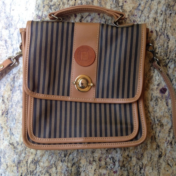 CrossBody