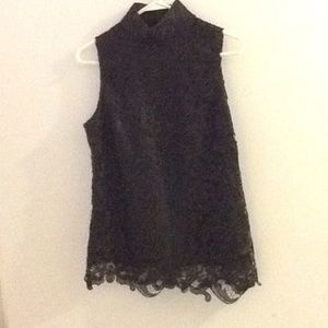 Lace sleeveless top.