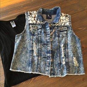 Bundle....vest and maxi