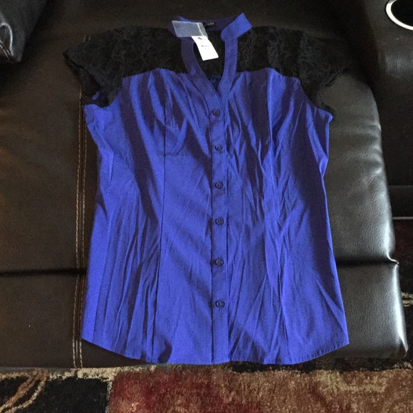 Express shirt size M stretch brand new w/tags