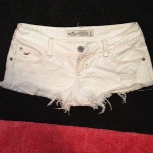 White Hollister shorts