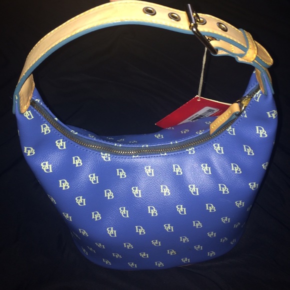 NEW with tags: Dooney & Bourke Bucket Bag!!!!