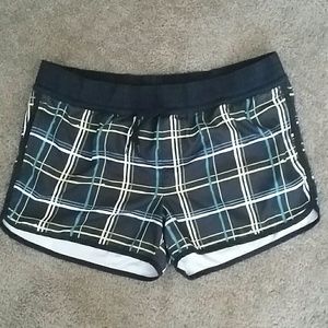 Board shorts/swim trunks