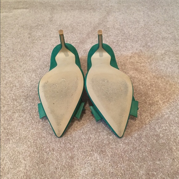Steve Madden Shoes - Steve Madden Green Bow Heels Size 9 Steve Madden Shoes - Steve Madden Green Bow Heels Size 9