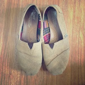 Burlap TOMS
