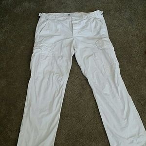 White American Eagle capris