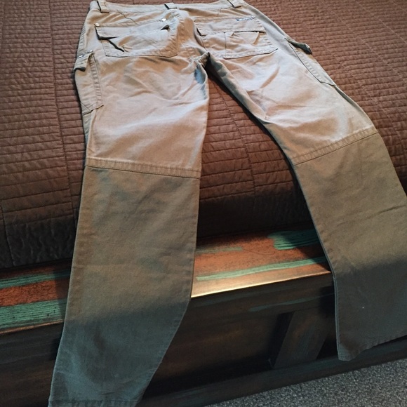 Miss Me Olive Cargo Pants 26 - Picture 2 of 4