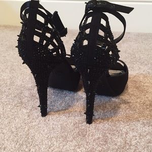 Gianni Bini Shoes - Size 9 Gianni Bini Spiked Black Rhinestone Heels Gianni Bini Shoes - Size 9 Gianni Bini Spiked Black Rhinestone Heels