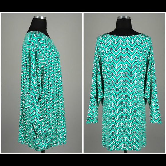 Green Arrow Tunic. Size XS. Runs big. NWT