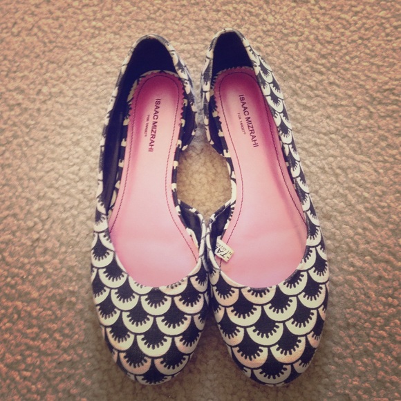 Black and white flats