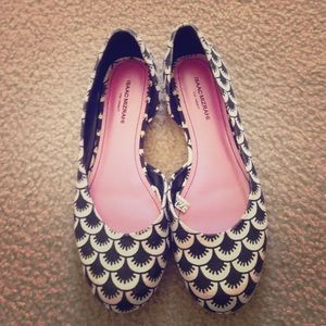 Black and white flats