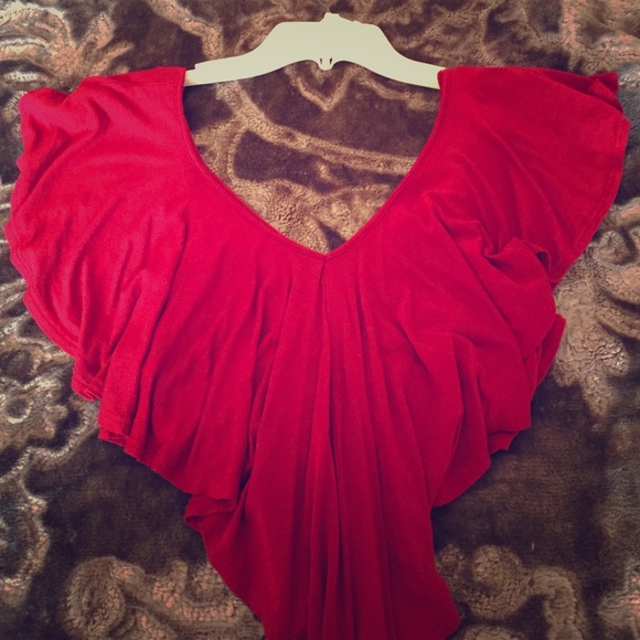 Wet Seal Tops - Wet Seal Small Red Flow Crop Top