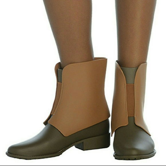 Melissa necklace rainboot