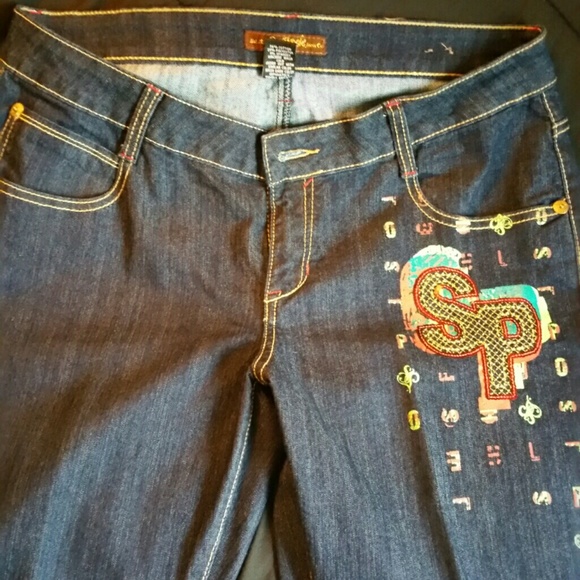 Jeans - Picture 2 of 4
