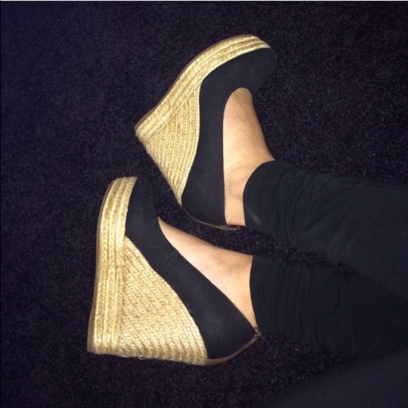 Black Aldo Wedge Espadrilles Size 8, 38