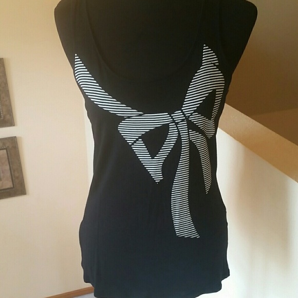 SOLD-Forever 21 Bow tank - Picture 3 of 4