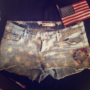 Star-spangled cutoff shorts