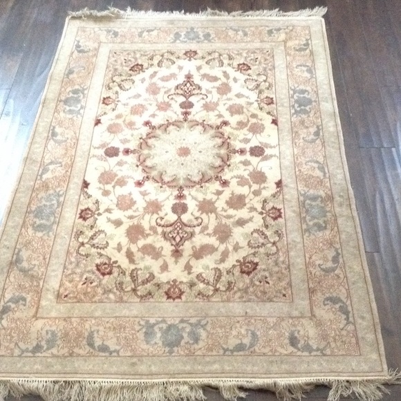 Persian detailed wool carpet made in Terran