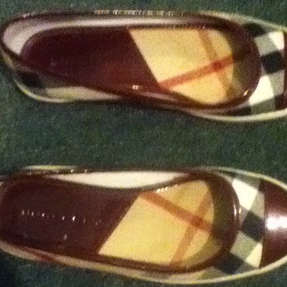 Burberry shoes