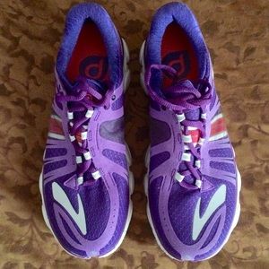 New! Brooks PureFlow Running Shoe. Size 9