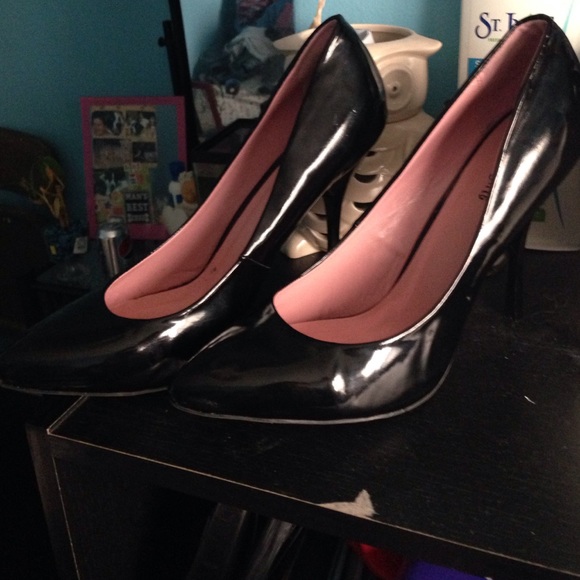 Size 11 Patent Leather stiletto Heels CUTE