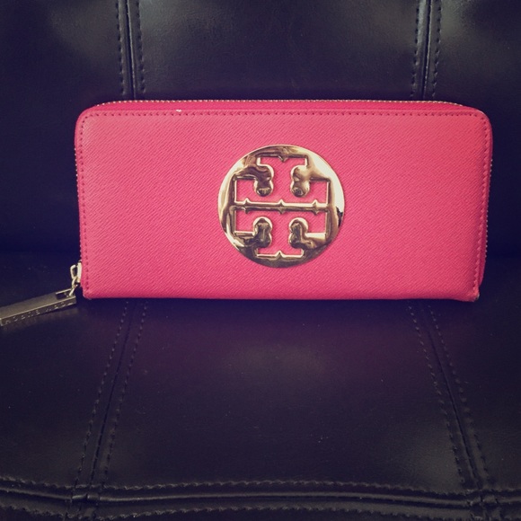 Tory Burch Clutches & Wallets - Tory burch wallet