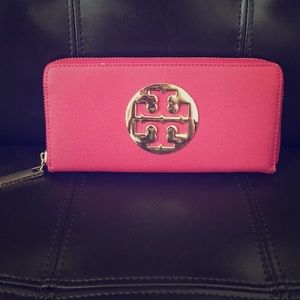 Tory burch wallet