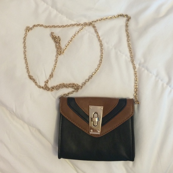 Kimchi Blue Small cross-body purse