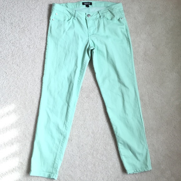 ✨Mint Green Denim Jeans!