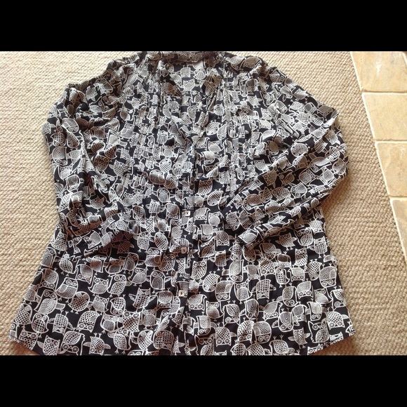 XL blouse with owls. Perfect condition. Blk white