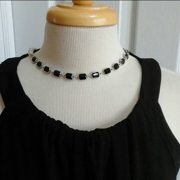 Beautiful draped Blouse by Carole Little sz Medium - Picture 2 of 3