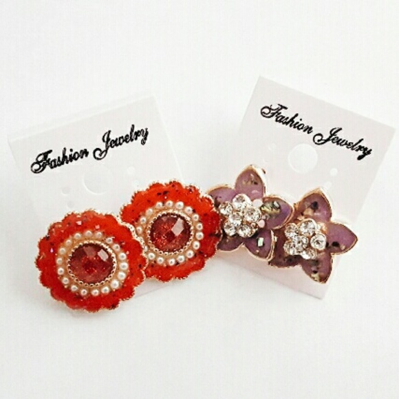 TWO EARRINGS RED AND PURPLE FLOWERS