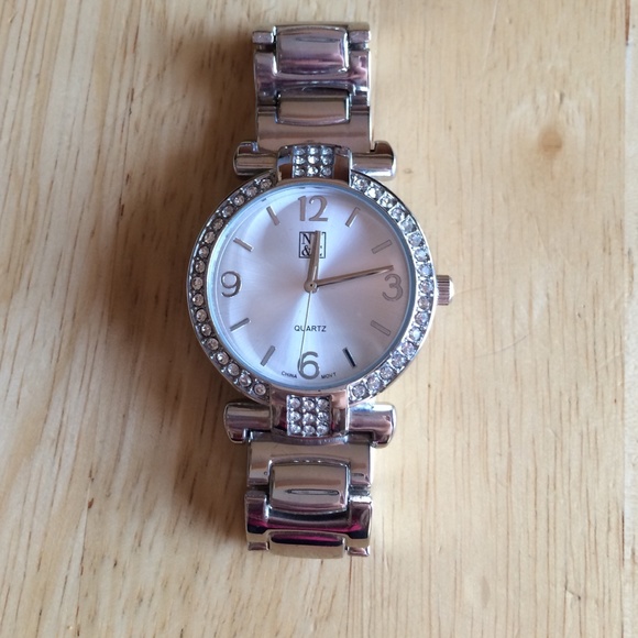 🔴 SALE!!! {BRAND NEW} New York & Company watch