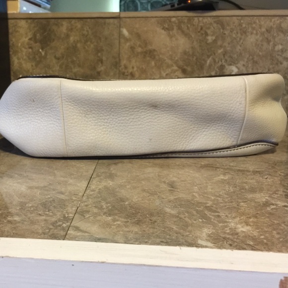 Used Coach purse - Picture 2 of 4