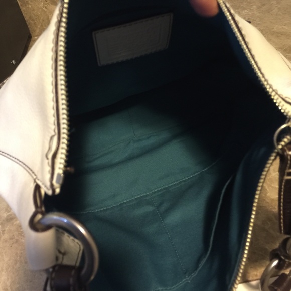 Used Coach purse - Picture 3 of 4
