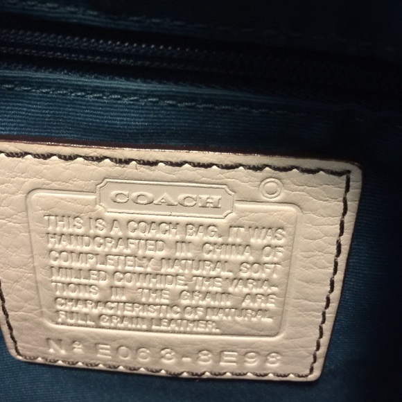 Used Coach purse - Picture 4 of 4
