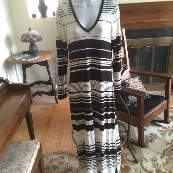 joan vass maxi dress Joan Vass Dresses | Joan Vass Black Ivory Stripe Knit Maxi Dress | Color: Black | Size: S